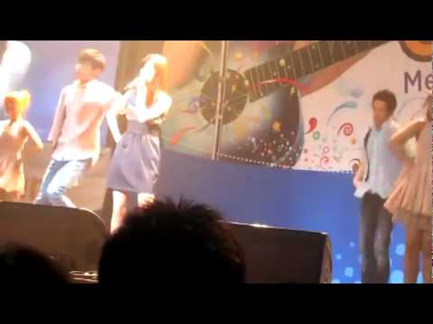 아이유 - 마쉬멜로우 직캠 IU Marshmallow