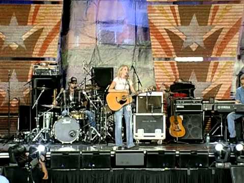 Pauline Reese - Trail to Monterrey (Live at Farm Aid 2006)