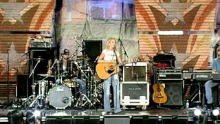 Pauline Reese - Trail to Monterrey (Live at Farm Aid 2006)