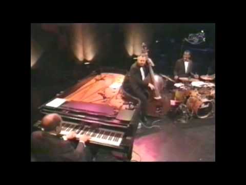 Kenny Drew Trio - It Might As Well Be Spring - Live At The Brewhouse Jazz (1992)