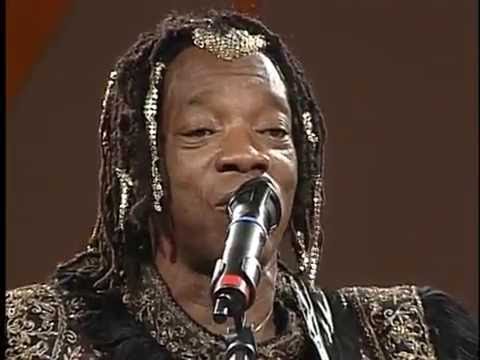 MIlton Nascimento Cavaleiros do céu ao vivo 1998