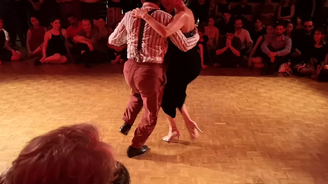 Video thumbnail for Maria Filali et Octavio Fernandez - Milonga El Garron - 5/5 : "Nueve puntos" Carlos Di Sarli (1957)