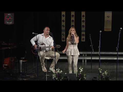 Ivana Sutlovic - Dotakni me usnama (Neno Belan) live acoustic