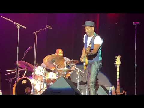 Marcus Miller / Billy Kilson “Mister Magic” bass & drum solos - Double Vision Revisited 2019