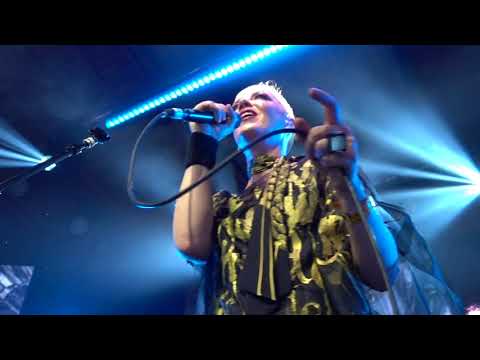 Shirley Manson - Cherry Lips LIVE HD (2018) GIRLSCHOOL Bootleg Theater