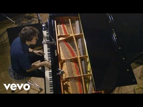 Jamie Cullum - Love For $ale ft. Roots Manuva