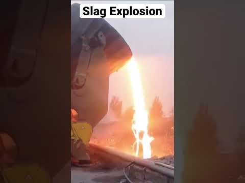 , title : 'The Biggest Slag Explosion I Have EVER SEEN #shorts #science'