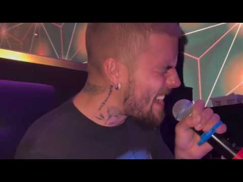 Justin Bieber performing live “Speed Demon”, “Things You Do” and more songs from his Swag albums