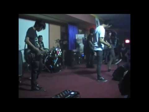 Mareta Dewi feat SHOCKING TRUTH - "BRING ME THE WORLD" @Princess Bar  KUTA