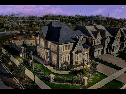 105 Annsleywood Ct, Vaughan, ON