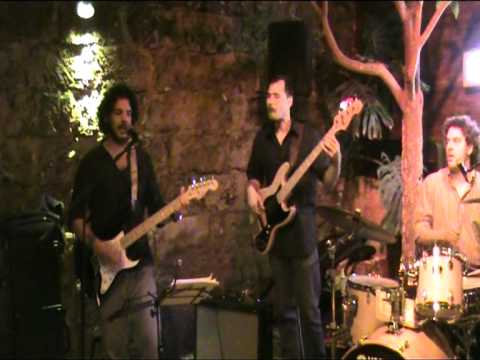 TRE TERZI - SOLSBURY HILL - HIGH AND DRY - DON'T LET ME DOWN.Mpg