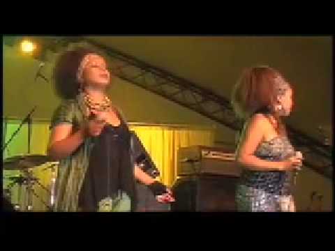 Njava - Concert Video #1 - Salmon Arm's Roots & Blues Festival