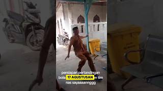 Download lagu momen lucu ketika kakek-kakek nyungsep saat latihan nendang bola untuk persiapan 17 Agustus ‼️#lucu mp3