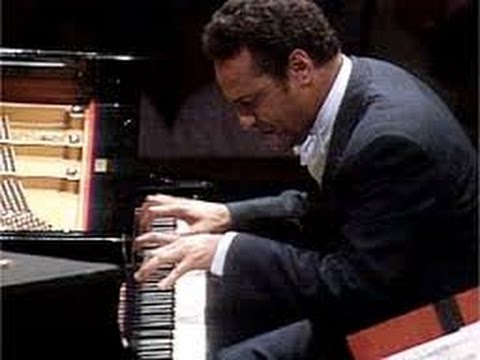 Andre Watts: Rachmaninoff Piano Concerto # 2 (1988 Performance)
