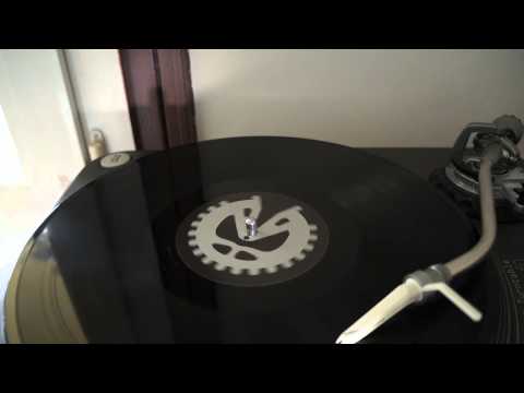 Curley Music 06 - B - Curley - Ultimate Straightness V2