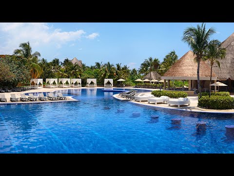 image-Where is secrets Maroma?