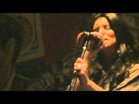 Alicia Vignola con Cristian Zárate - Nada (Vivo) | Sanata Bar