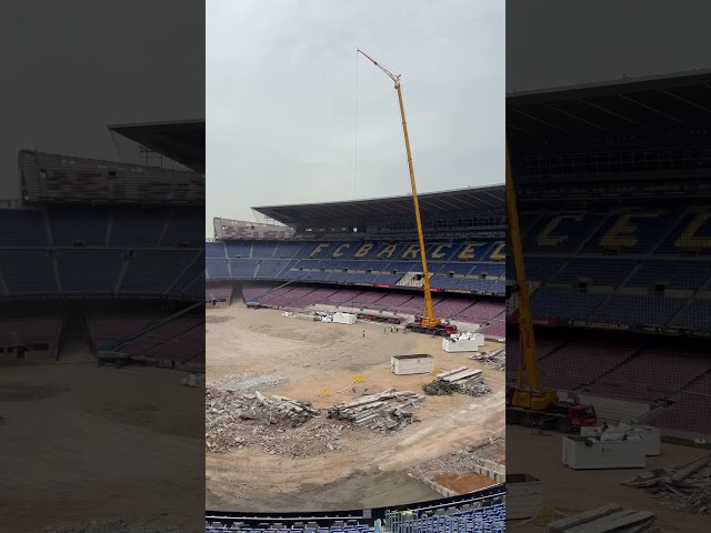 Vídeo relacionado con Licensed Décor Adhesivo de pared de vinilo del FC Barcelona, tamaño mediano, 100 cm de ancho x 60 cm de alto, estadio 1