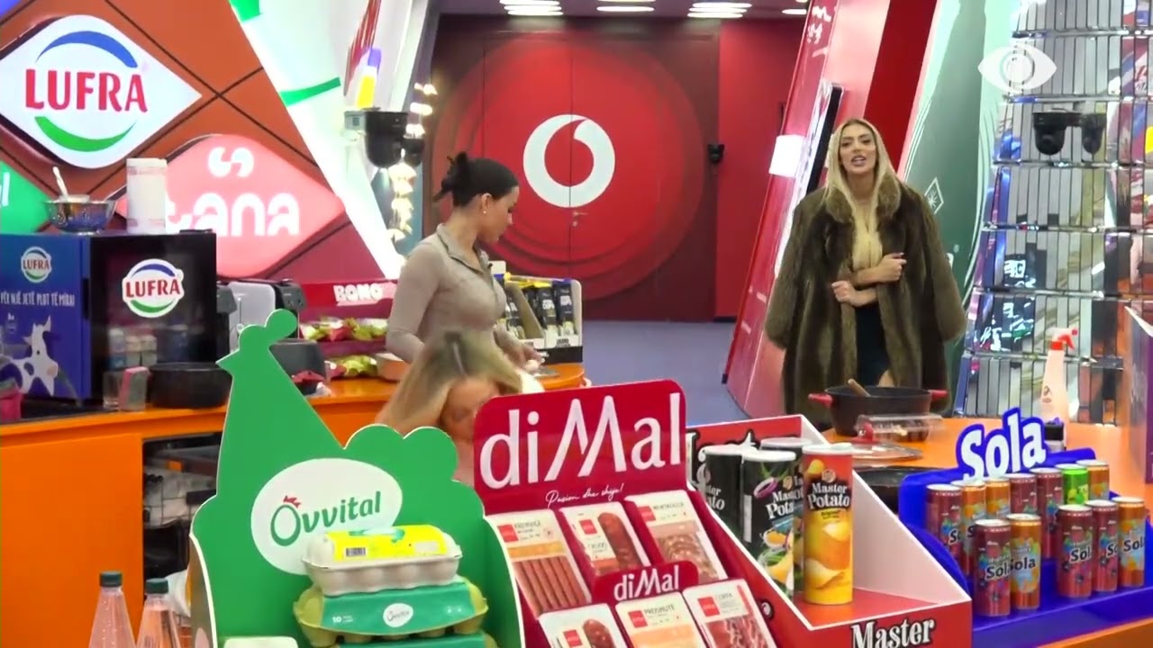 Me këngën time do putheni/ Brikena-Mirit: Do na shikosh nga shtëpia