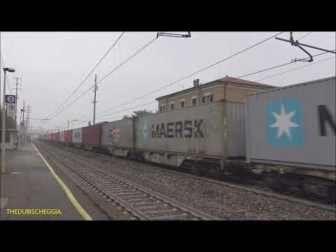 LA MEGA STROMBAZZATA DELLA E 494 CON MERCI IN TRANSITO A PONTECURONE. (AL) MART. 28 - 12 - 2021.