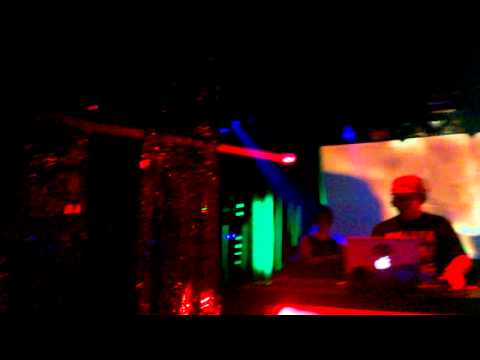 Wood n Soo - Red Room - NYE2015 - Song 2
