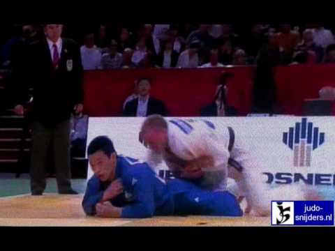 Judo 2010 Grand Slam Paris: Ki-Chun Wang (KOR) - David Papaux (SUI) [-73kg]