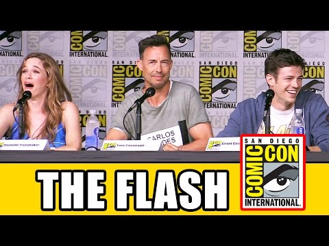 THE FLASH Season 3 Comic Con Panel (Part 1) - Grant Gustin, Candice Patton, Keiynan Lonsdale