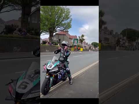 Michael Dunlop's Helmet/Visor Issue at the 2024 Superbike TT!