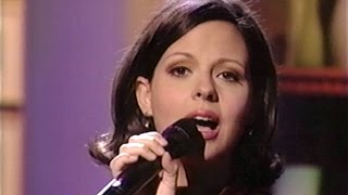 Sara Evans - &quot;No Place That Far&quot; (From The Donny &amp; Marie Osmond Talk Show)