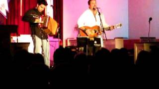 Raul Malo &quot;Hello Again&quot; Woodbridge, NJ  Music On Main Street  series April 2010