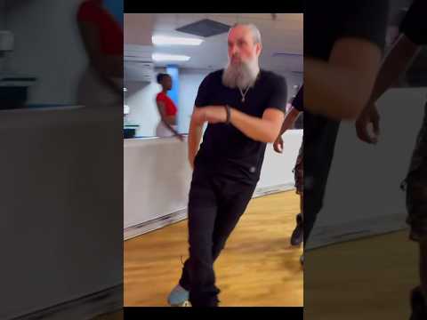 Rolling and cruising #viral #rollerskating #fyp