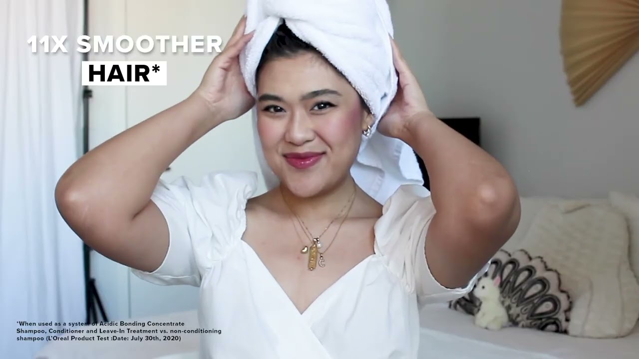 Redken Acidic Bonding Curls Curly Hair Brunette Model