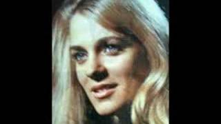 Connie Smith sings SEATTLE