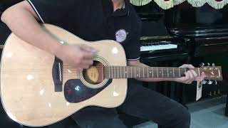 Video thumbnail for Yamaha F370 sound check by Guitar Talent