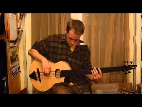 Veillette Flyer 5 Acoustic 5-String Frettless Bass played by Tim Mack