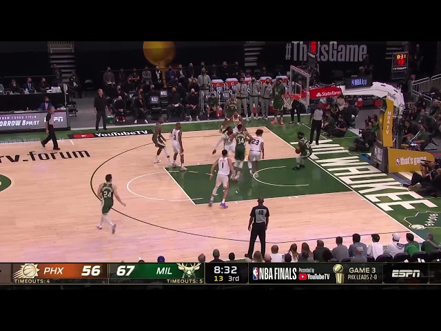 Giannis proves he’s no ‘Robin’ by leading the Bucks to Game 3 win