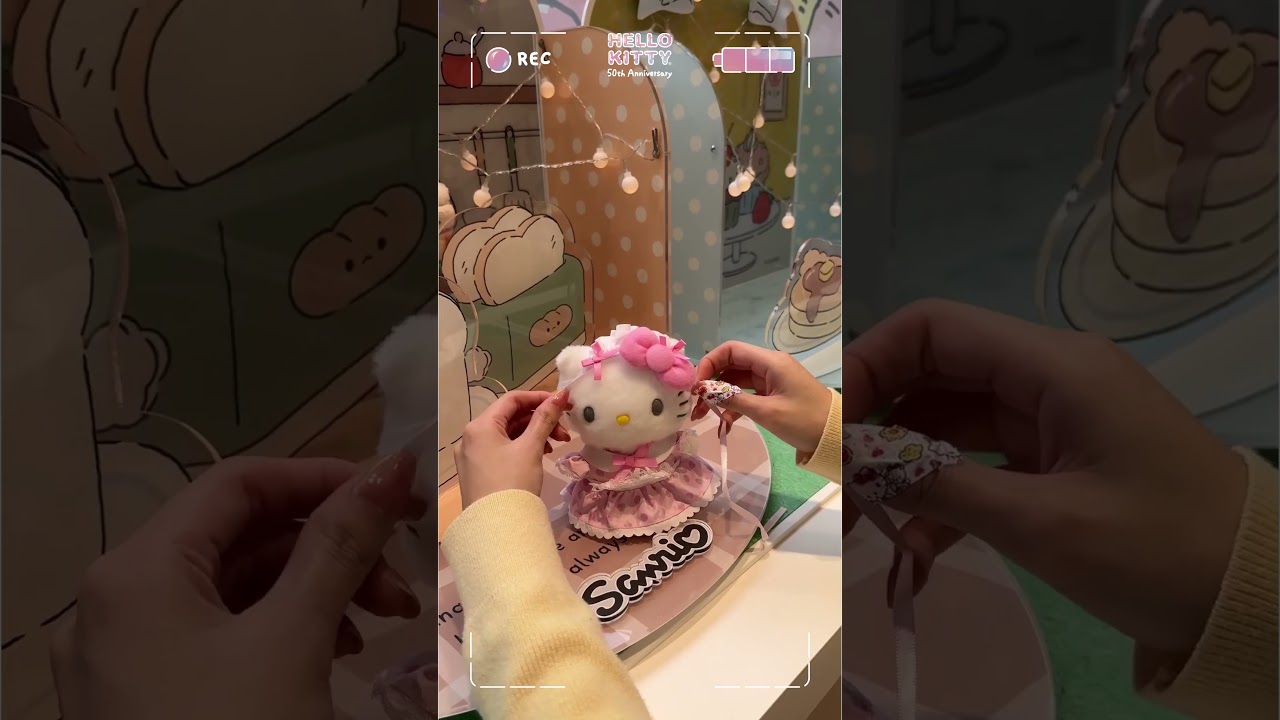 Dress a plushie with me at #sanrio Cute Cube 🧸 #vlog #hellokitty