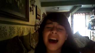 gloria cantando la cancion de marcela gandara tu palabra