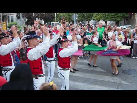 Narodne igre Slovačke. Folklore Ensemble Rozmarija (Presov). SremFolkFest 2023 Slovak dances defile