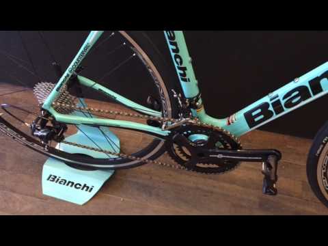Bianchi Infinito CV 2017 - Campagnolo Potenza & Zonda 11sp celeste glossy - BianchiStore Edition
