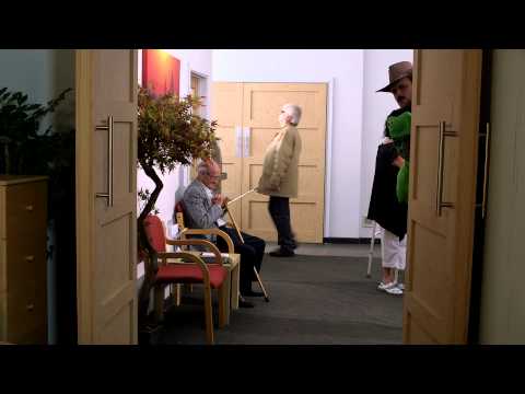 Bilingual Bank Job (2013)