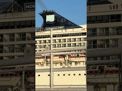Thumbnail for クルーズ客船「NORWEGIAN SPIRIT（ノルウェージャン・スピリット）」　アメリカのクルーズ客船　広島港クルーズターミナル  広島市南区宇品海岸３丁目１２  #広島 #広島港 #クルーズ客船
