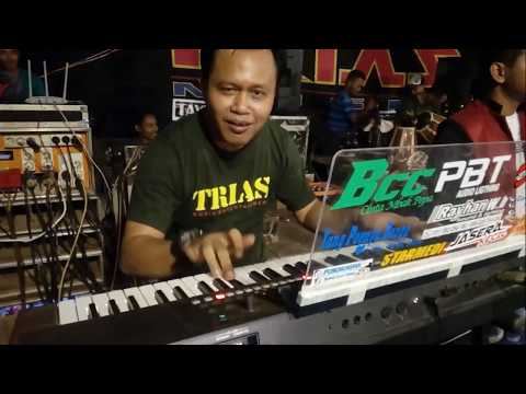 DEVI TRIANA HANING TRIAS MUSIC LIVE NGASEM CANDI