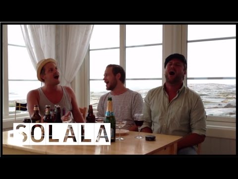 Solala sings "Ronia in disguise"