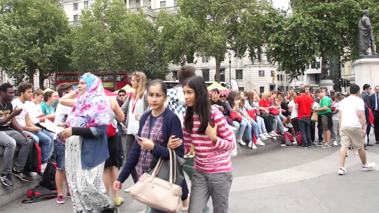 WSGF. Zainab Al-Farhan Al-Imam Eid Festival London 2014, Trafalgar Sqr