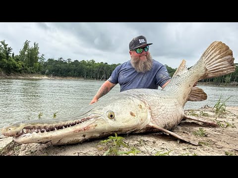 2 Days Catching River Monsters in Texas - Giant Alligator Gar