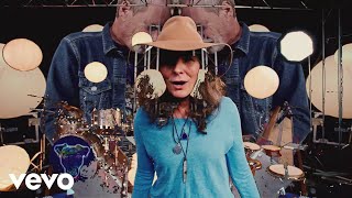 Edie Brickell &amp; New Bohemians - Tripwire (Official Music Video)