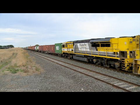 2MA5 Pacific National Container Train With NR27 & LDP005 (14/3/2022) - PoathTV Australian Railways
