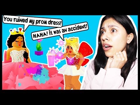 THE BULLY RUINED MY PROM DRESS! I HAVE NOTHING TO WEAR TO PROM! - Roblox - Royal High School