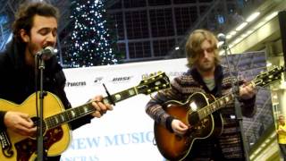 Smith &amp; Burrows / Editors - The Weight Of The World (secret gig @ St Pancras Station, London)